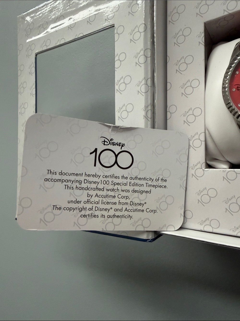 Disney 100 Minnie Mouse Watch - Picture 7 of 7